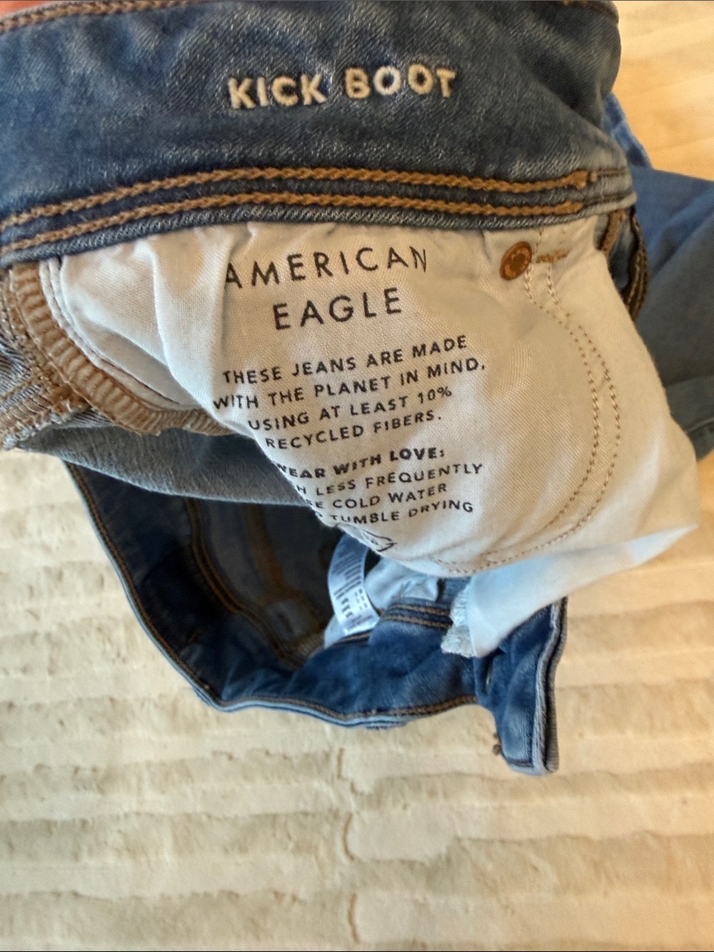 American Eagle Outfitters Blue Flare Jeans - Medium Wash - Picture 4 of 5